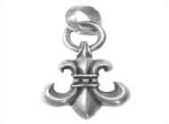 フレアモチーフは男女共に人気で高価買取されています！ 画像