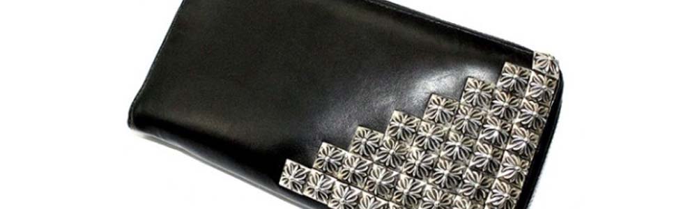 クロムハーツ ピラミッドウォレット 画像