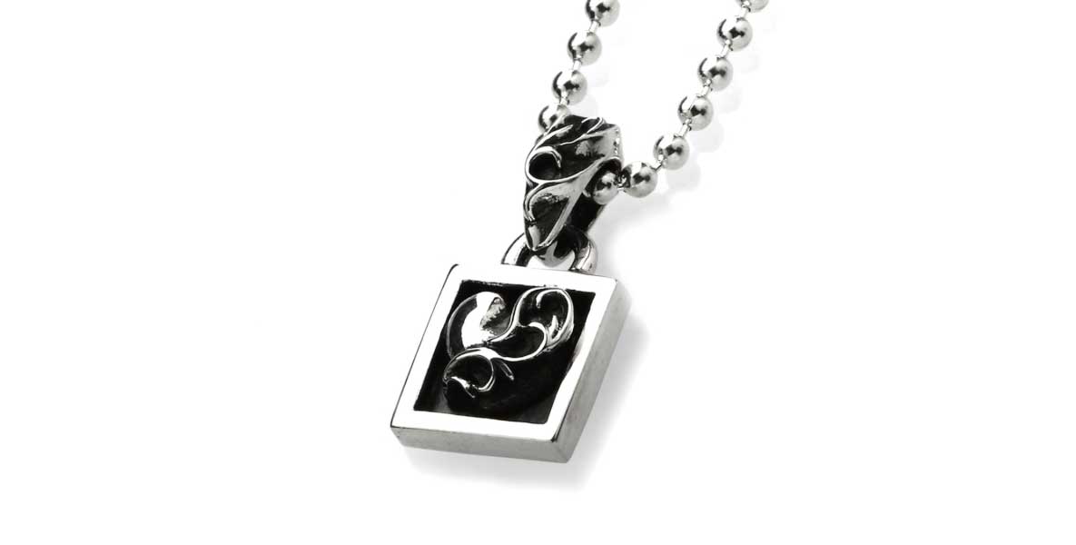 フレームド ハート チャーム　画像